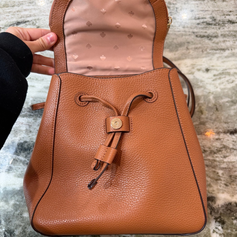Kate Spade Leila Medium Flap Leather Backpack
NWOT - Picture 9 of 11